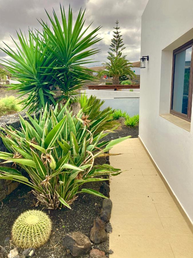 Habitaciones Tia Ela Yaiza  Kültér fotó